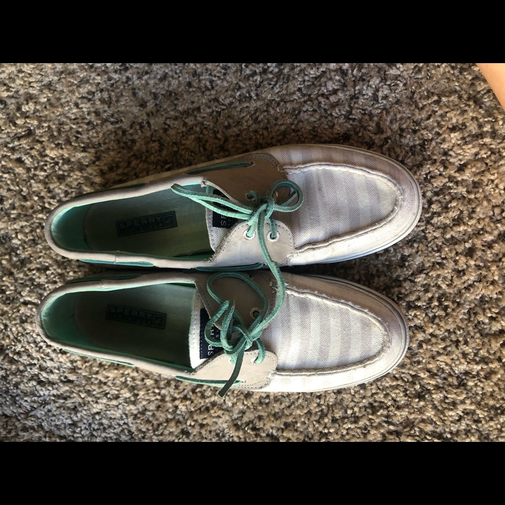 Sperry Topsiders lightly worn